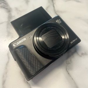 Canon powershot SX740 HX